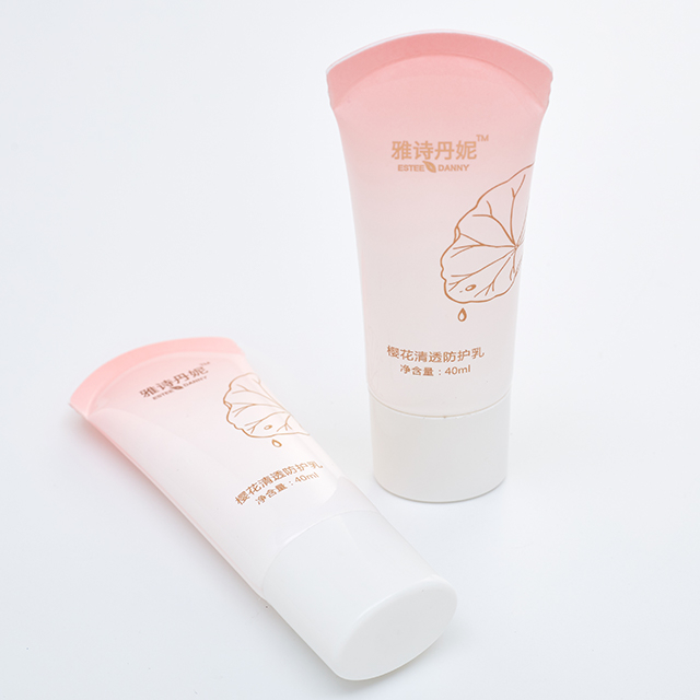 30ml 50ml Kem chống nắng mỹ phẩm hình bầu dục Ống nhựa thu gọn